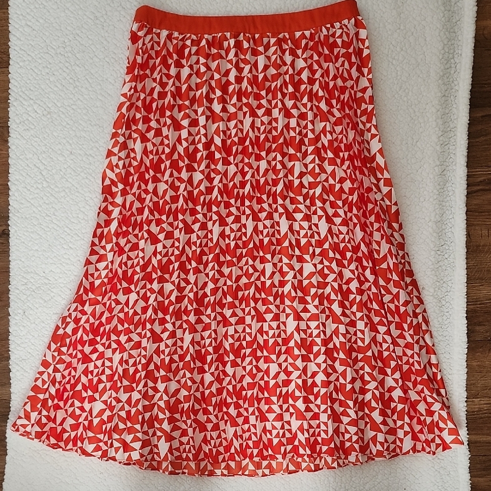 Future Collective with Kahlana Barfield Brown Pleated Skirt Sz 10 Geo Print